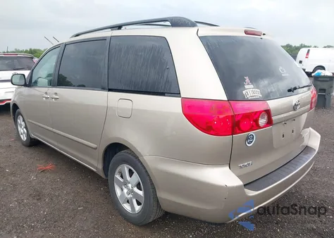 2010 Toyota Sienna Le из США, поврежденный, VIN 5TDKK4CC3AS326275